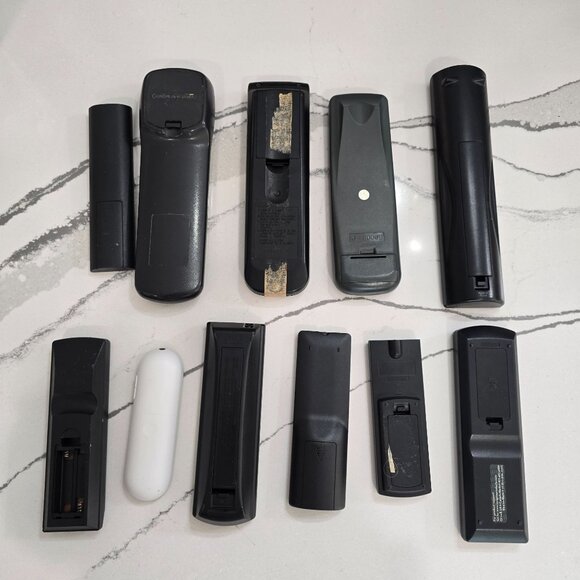 Lot Of 11 Assorted Universal & Brand-Specific TV/DVD Remotes random - Picture 7 of 7
